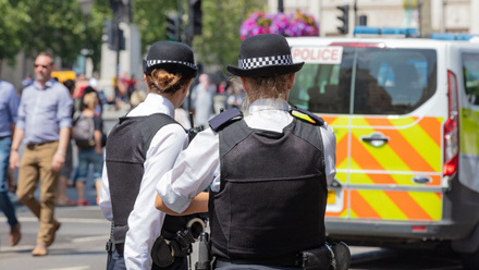 police_officers_214140222.jpeg
